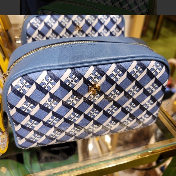 Tory Burch Wristlet - Picture 8 of 16